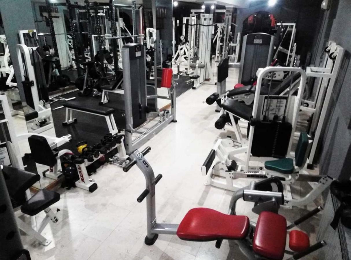 Flamingos Apartman & Fitness Centar Osijek - Blizina Bolnice Kbc 奥西耶克 外观 照片